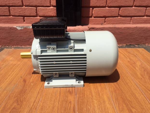 Motor 5.5 Hp / Cobre / 220 V / 2.800 rpm / Alfamaq  #5