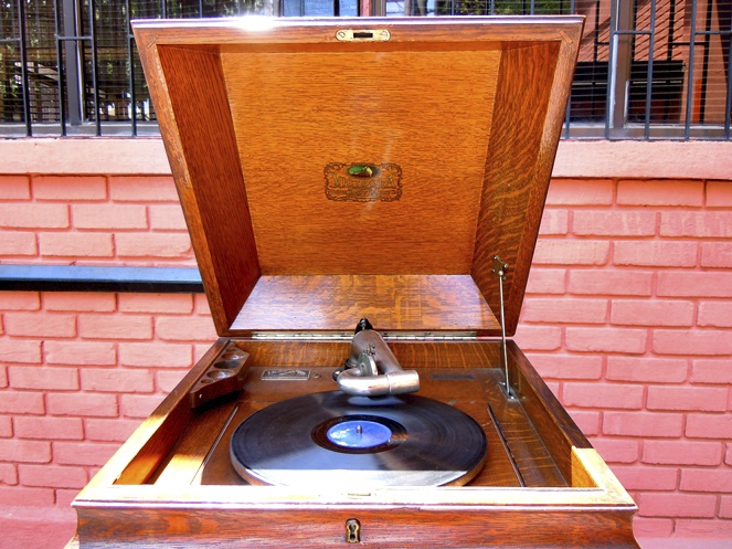 Victrola con Mueble / Antigüedades / Usado #5