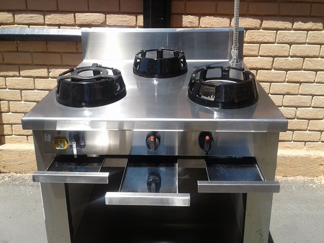 Cocina Industrial / Acero Inoxidable / Casta SRL / Italiana / 3 Platos / Usado  #5