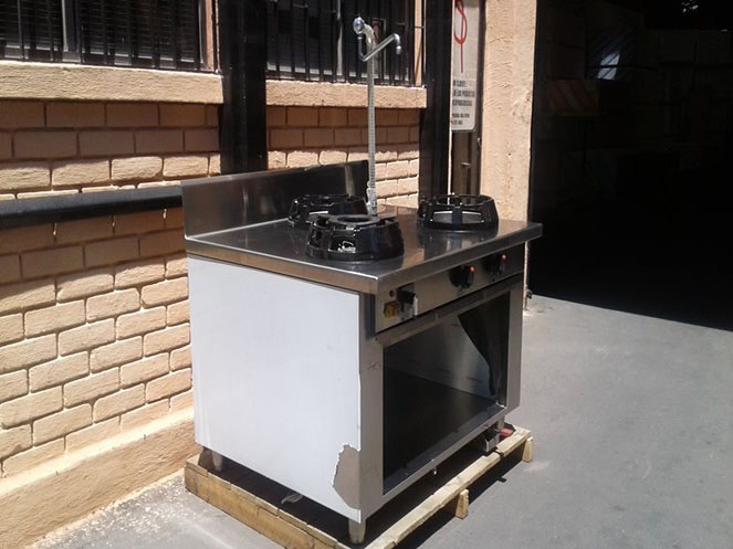 Cocina Industrial / Acero Inoxidable / Casta SRL / Italiana / 3 Platos / Usado  #2