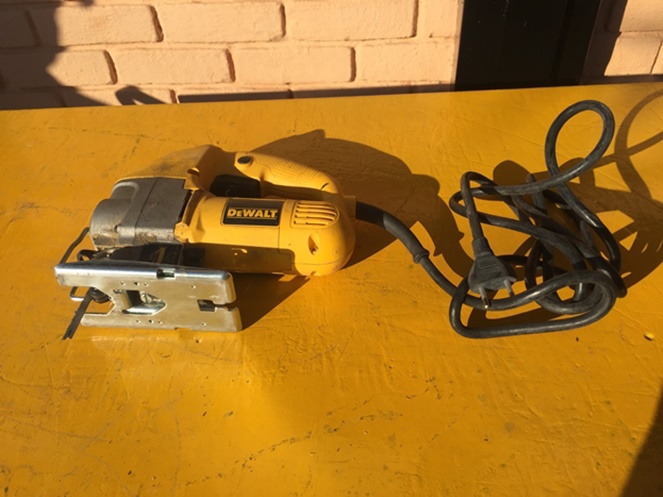 Sierra Caladora Orbital Dewalt / Usado #3