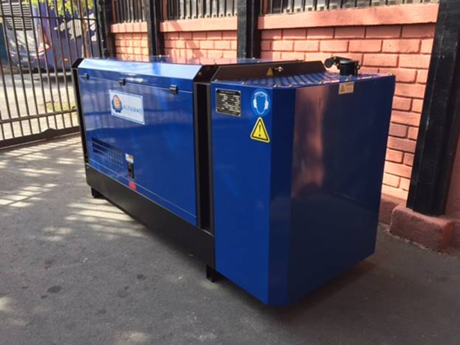 Generador Diesel Insonorizado 22 KVA con ATS / Alfamaq / LG22YDS  #5