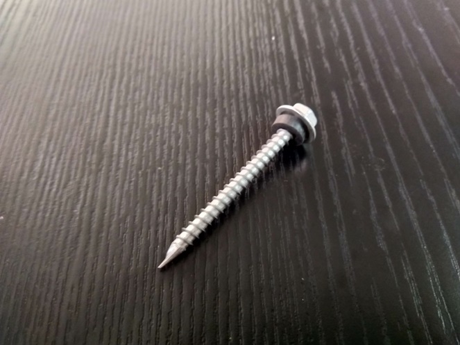 Caja 100 Tornillos 10-12 x 2