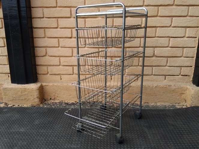 Carro Cromado para verduras con ruedas / Usado #2