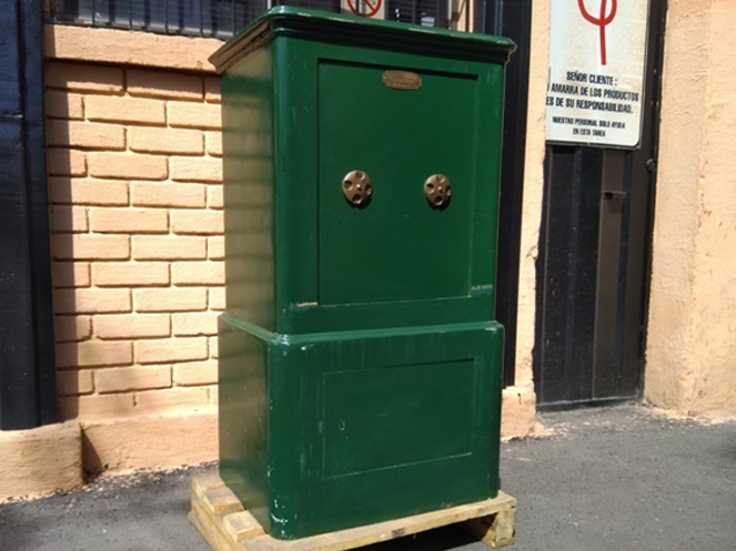 Caja Fuerte / Pierre Haffner Sarreguemines con llaves/ 114 / Usada #3