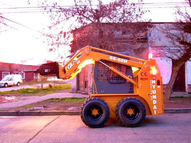 Aditamento Martillo Demoledor De Minicargador #4