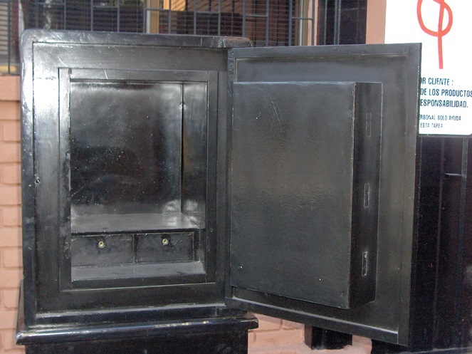 Caja Fuerte /  Dread Nought Safe Pedestal Negro / Usada / 3 #5