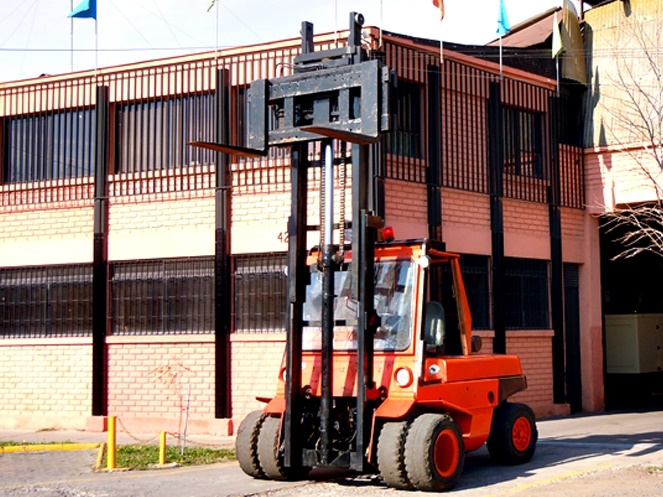 Grúa Horquilla Linde 7 Ton / Power Shift / Motor Deutz / Año 1990 / Usada #2