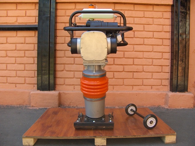 Vibrocompactador Alfamaq / Honda GX160 5.5 Hp  #6