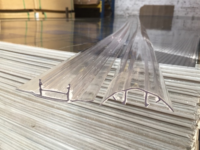 Perfil Clip H x 5.800 mm de Largo #3