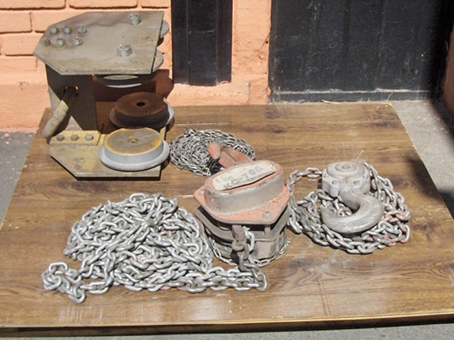 Tecle Cadena / Marca Kukdong / Modelo KC-70A / 5 Toneladas / Cadena 8 mt. / Con Carro / Usado #2