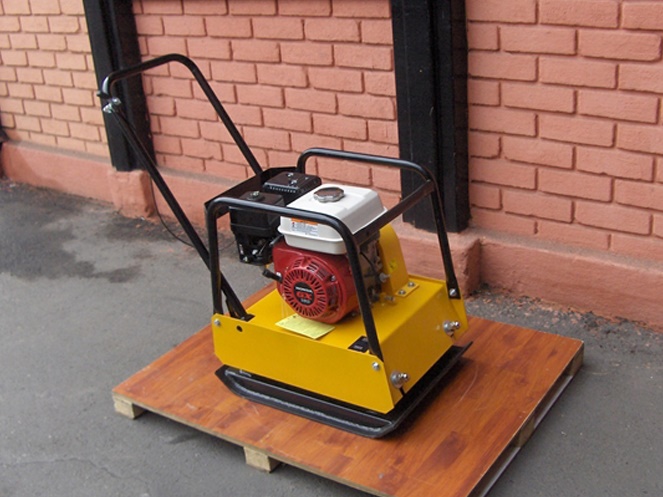 Placa Compactadora Alfamaq / VB-120 / Motor Honda 5.5 HP  #2