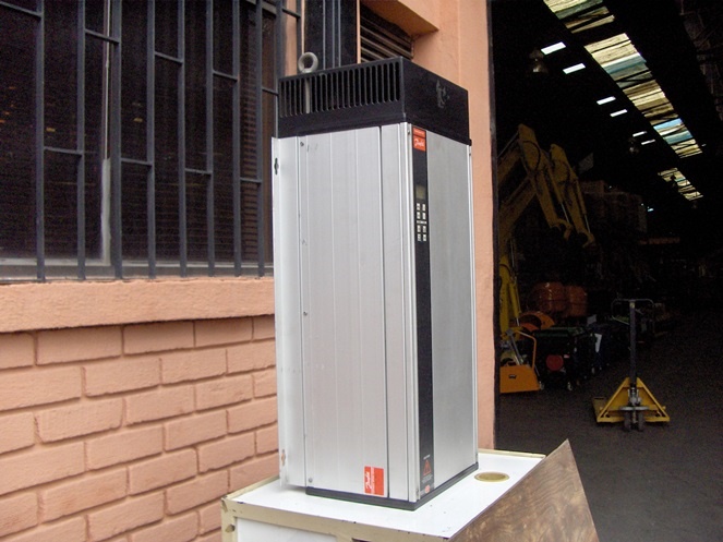 Variador de Frecuencia / Danfoss / Modelo 3011 #3