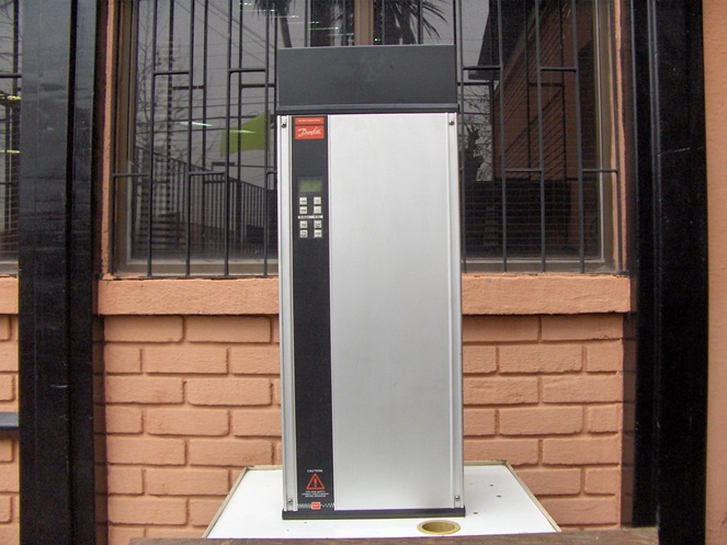 Variador de Frecuencia / Danfoss / Modelo 3011 #2