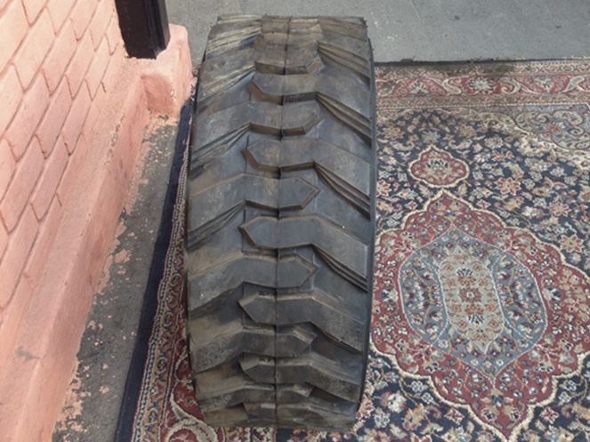 Neumático Reforzado / Para Minicargador  / Medida 12-16.5 #3