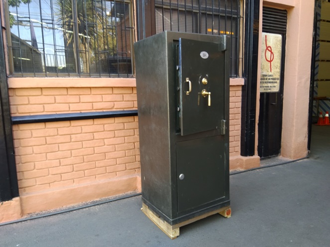 Caja Fuerte / Marca E. Hinze / 159 / Usado #2