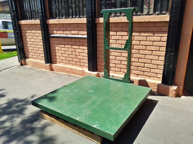 Montacarga Hidráulico 6.000 mm alto / Usado #6