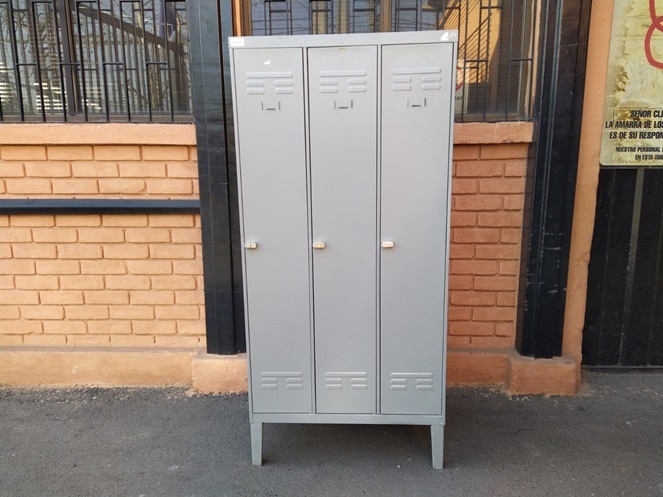 Locker 3 puertas  / Bash / Usado  #2