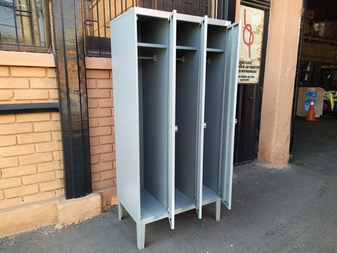 Locker 3 puertas  / Bash / Usado  #7