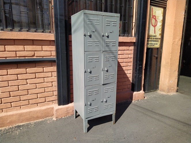 Locker 6 puertas Gris / 2 Filas / Bash / Usado #3