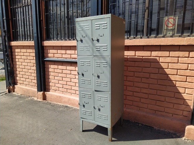 Locker 6 puertas Gris / 2 Filas / Bash / Usado #4