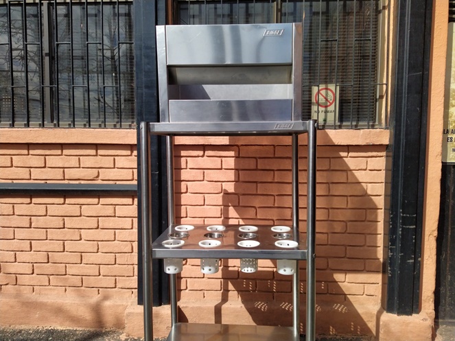 Estante A. Inox. Porta Servicios Biggi con ruedas / 3 Niveles con Dispensador Pan / Usado / B2 #4