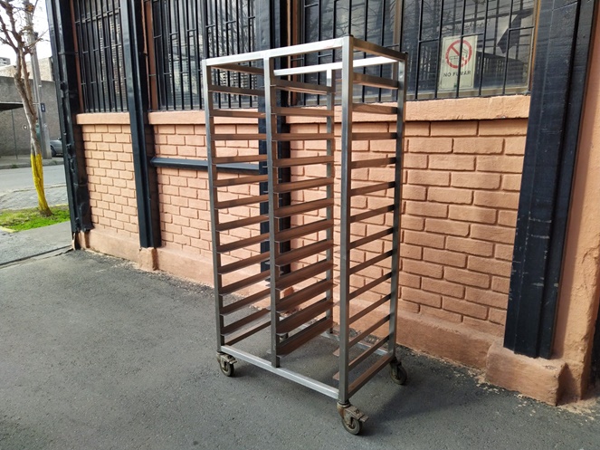 Porta Bandejas Doble / Ac. Inox. Biggi / 24 Bandejas / Usado / B5 #3