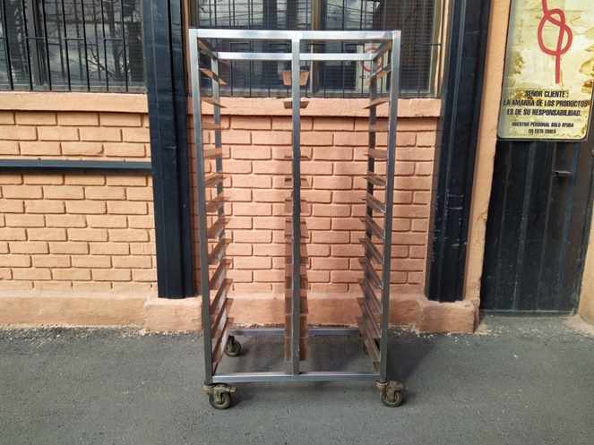 Porta Bandejas Doble / Ac. Inox. Biggi / 24 Bandejas / Usado / B5 #4