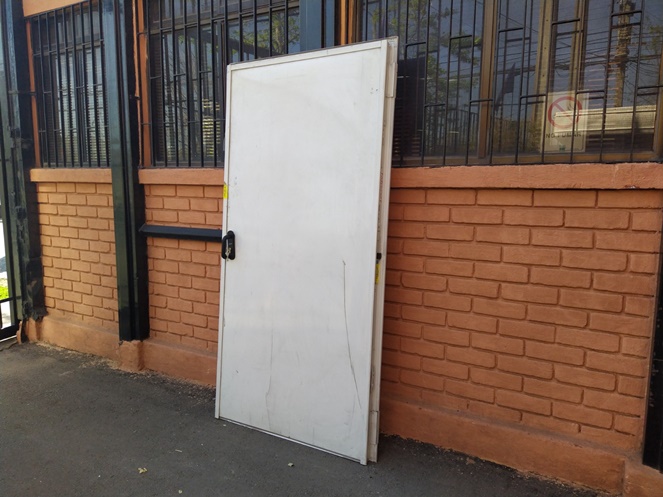 Puerta Seguridad / NovoF60 / 1.000 x 2.050 mm / Izquierda / Bash #3