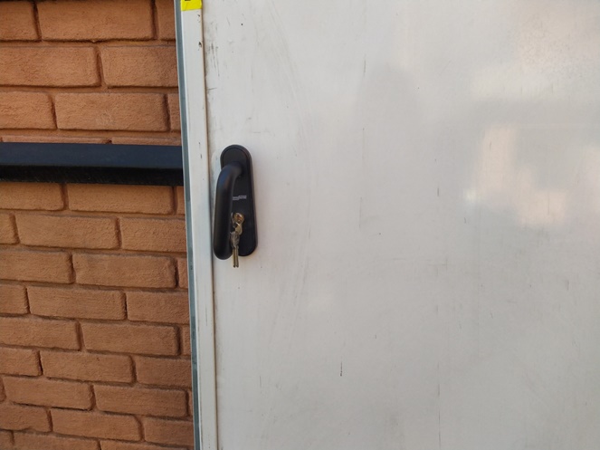 Puerta Seguridad / NovoF60 / 1.000 x 2.050 mm / Izquierda / Bash #4