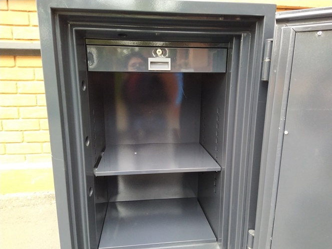 Caja Fuerte / Bash con clave  / Usado / 182 #7