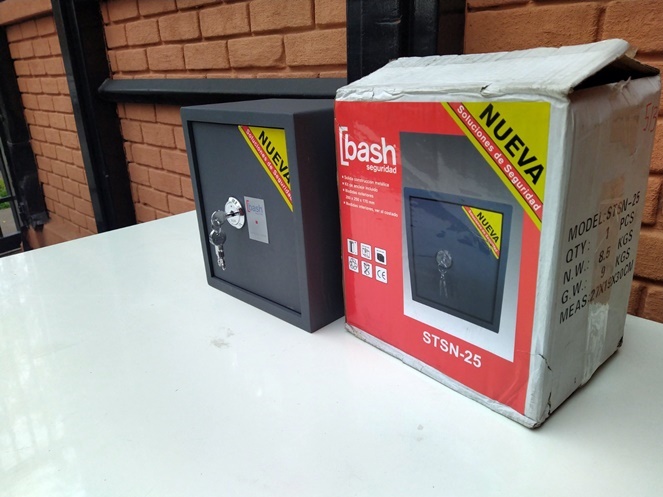 Caja Fuerte / Bash / Cerradura con llaves / Usado / 187 #4