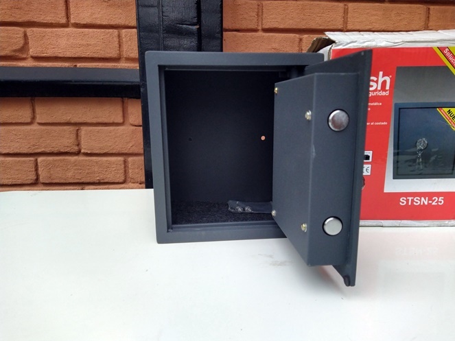 Caja Fuerte / Bash / Cerradura con llaves / Usado / 187 #5