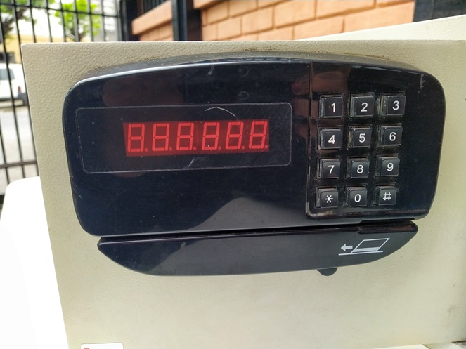 Caja Fuerte Bash / con Clave Digital y Llaves / Usado / 190 #4