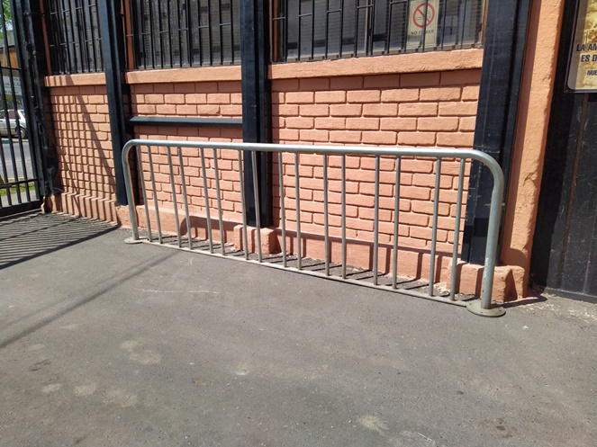 Baranda Galvanizada 3 mts de largo x 90 cm de alto / Usado #3