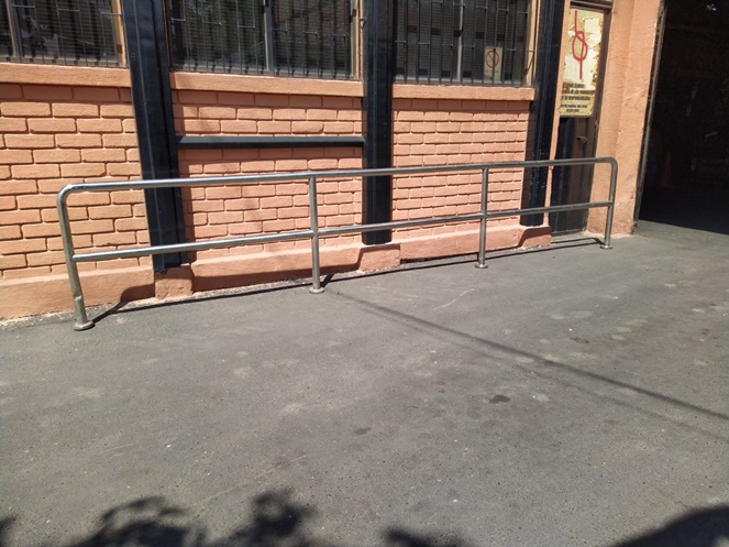 Baranda Acero Inoxidable 4.50 mts de largo x 0.85 mts de Alto / Usado #2