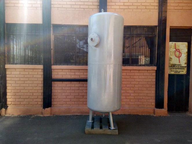 Estanque Aire 1.000 lts Aprox / Acero carbono / Usado #6