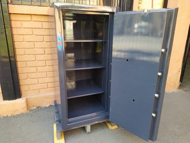 Caja Fuerte / Bash / con clave digital / Usado / 195 #5