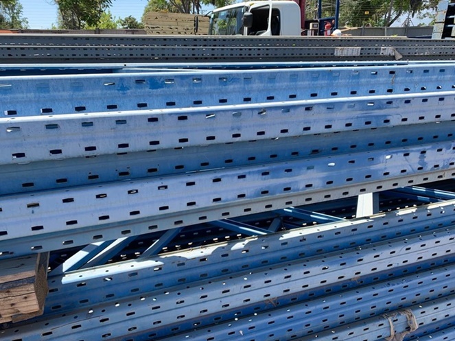 Rack ESPECIAL Gris Enganche Normal MARCO 5.250 x 800 / Usado #2