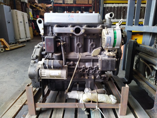Motor Diesel 45 Hp / 4 Cilindros / con Radiador  #5