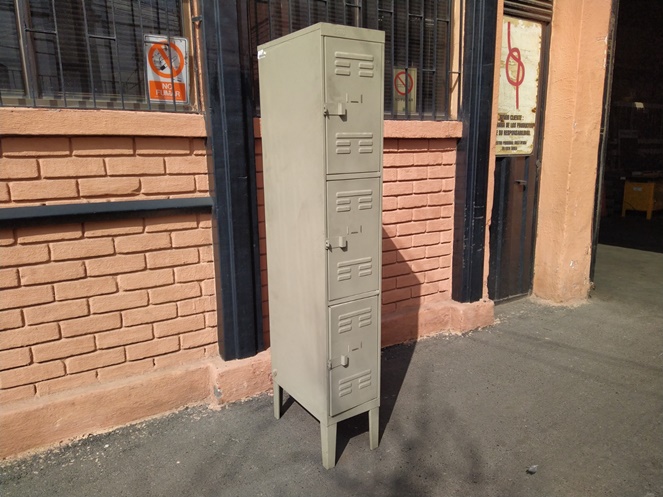 Locker 3 puertas 1 fila / Bash / Usado #2