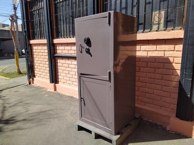 Caja Fuerte Marca Bash / Café con Clave / Usado / 248 #3