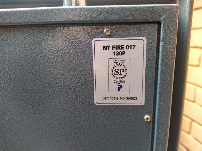 Caja Fuerte / Azul con clave digital / Contra fuego / Puerta interior con clave / Usado / 252 #10