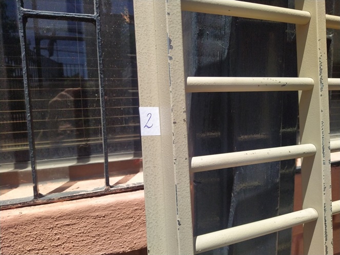 Puerta Reja Fierro de Seguridad / con Chapa y Llave / Usado / (N2) #5