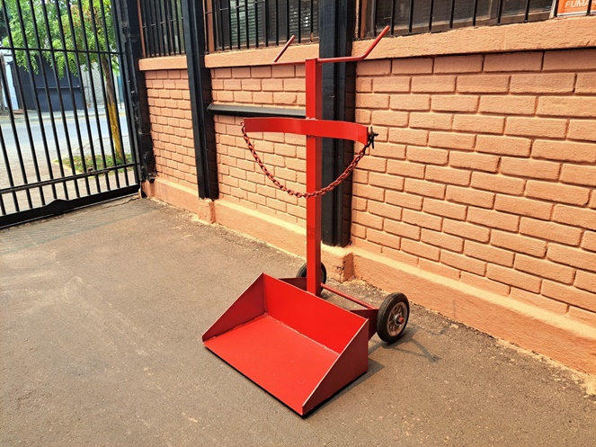 Carro Met. con Ruedas Aluminio/caucho para equipo de Oxigeno / Usado #3