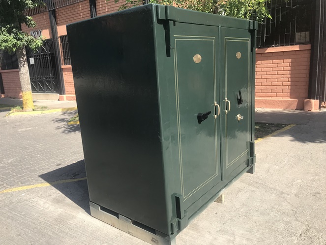 Caja de Fondos marca Hinze & Bostelmann / con llave / 262 / Usada #3