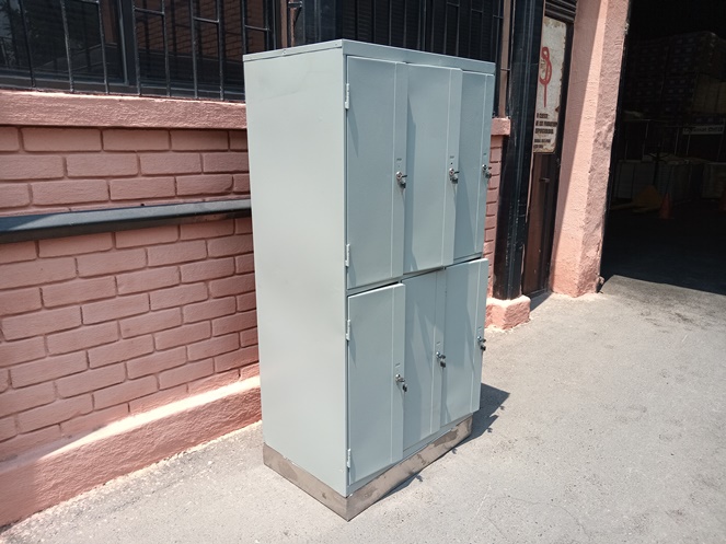 Locker 6 Puertas Gris con Cerradura y 2 Llaves por Puerta / Usado #4