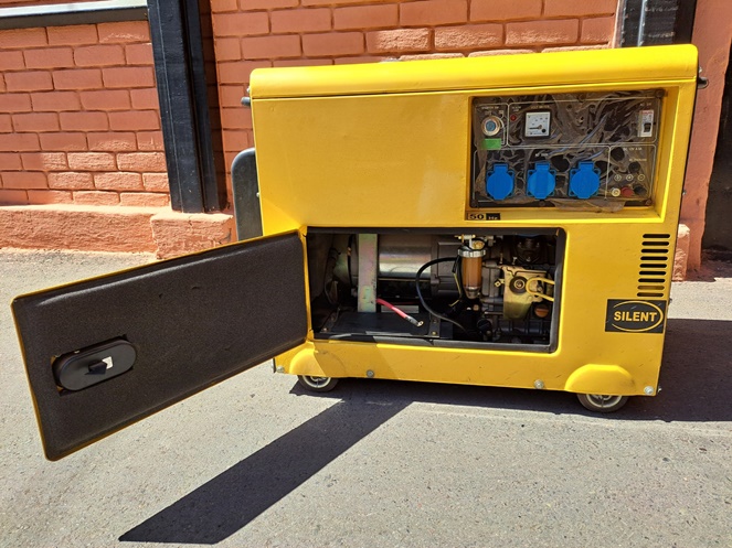 Generador / Diesel / Insonorizado 220 v. / 5.75 kva / Usado #6