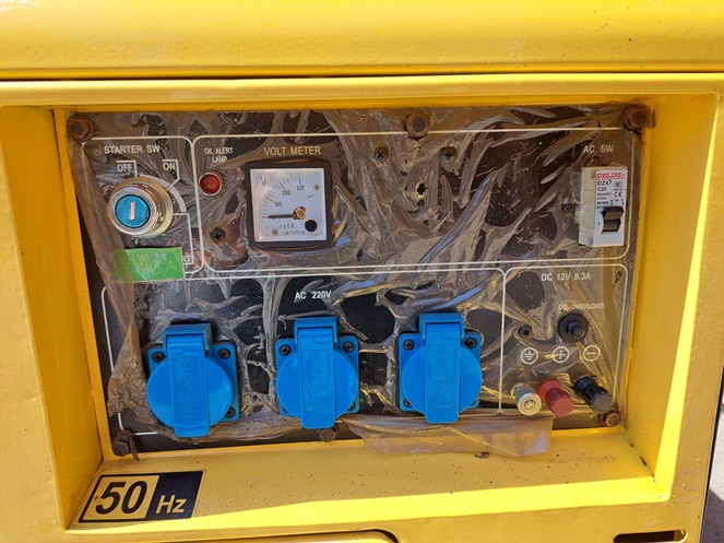 Generador / Diesel / Insonorizado 220 v. / 5.75 kva / Usado #7