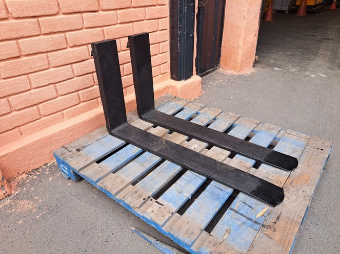 Par de Uñas para Gruas / Usado / N7 #2